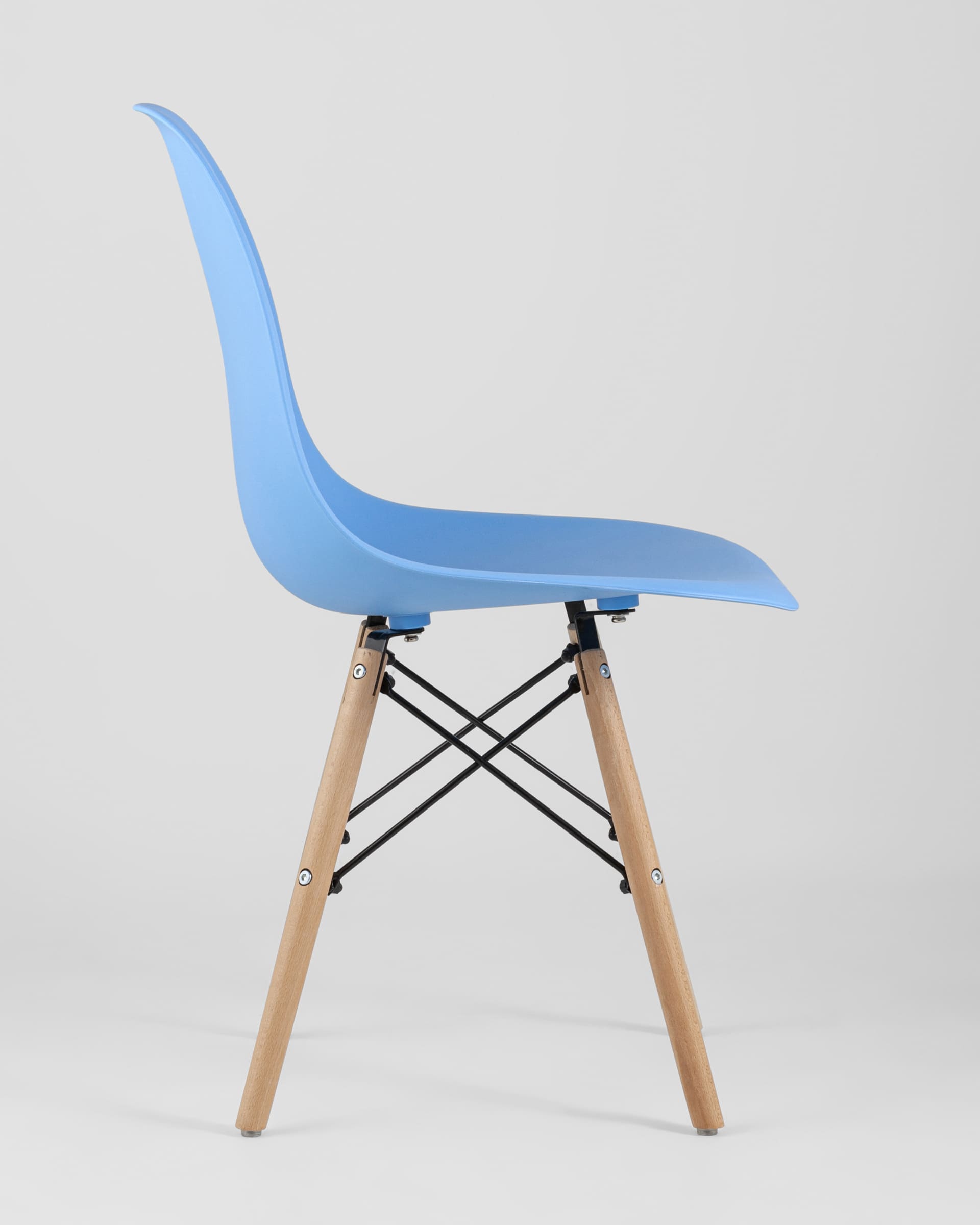 Стул Eames Style DSW голубой