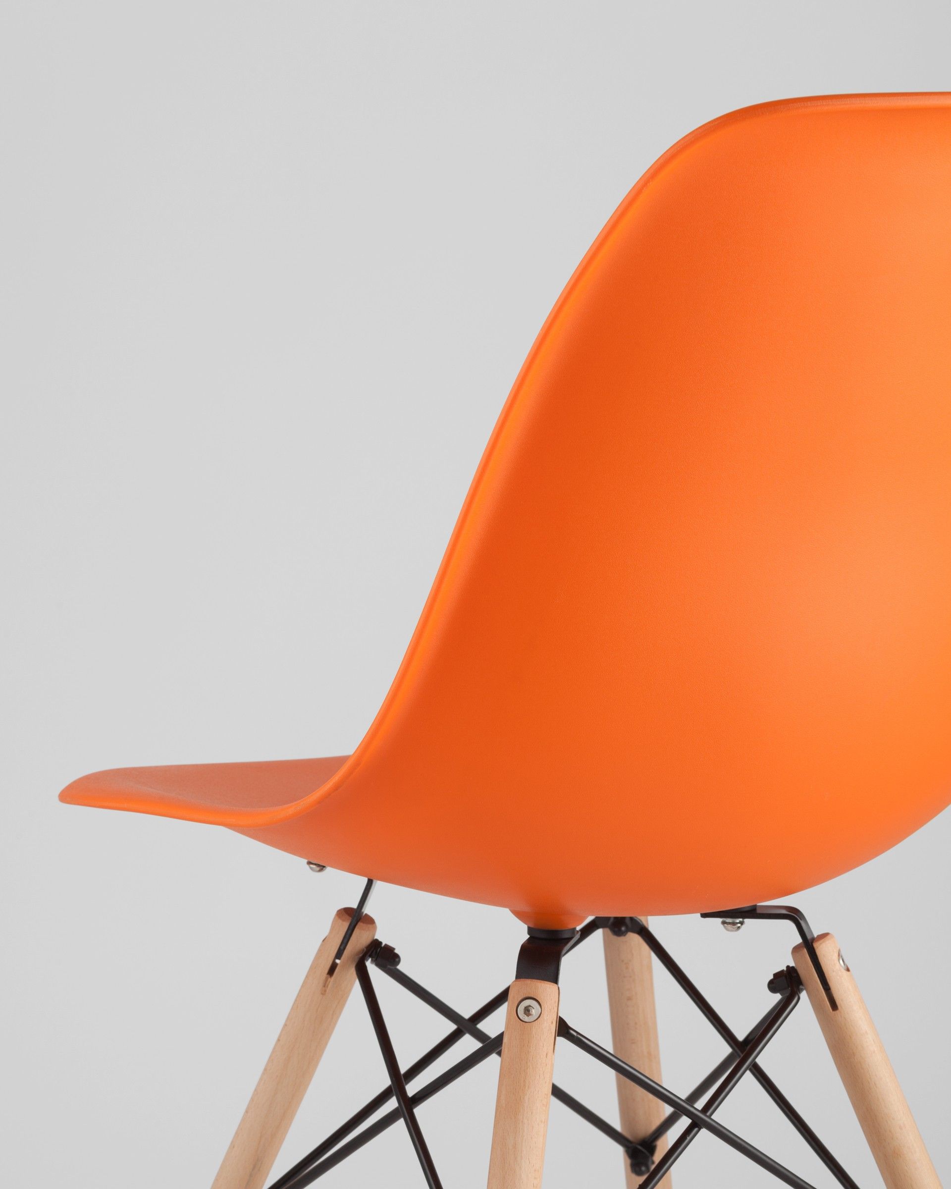 Стул Eames DSW оранжевый